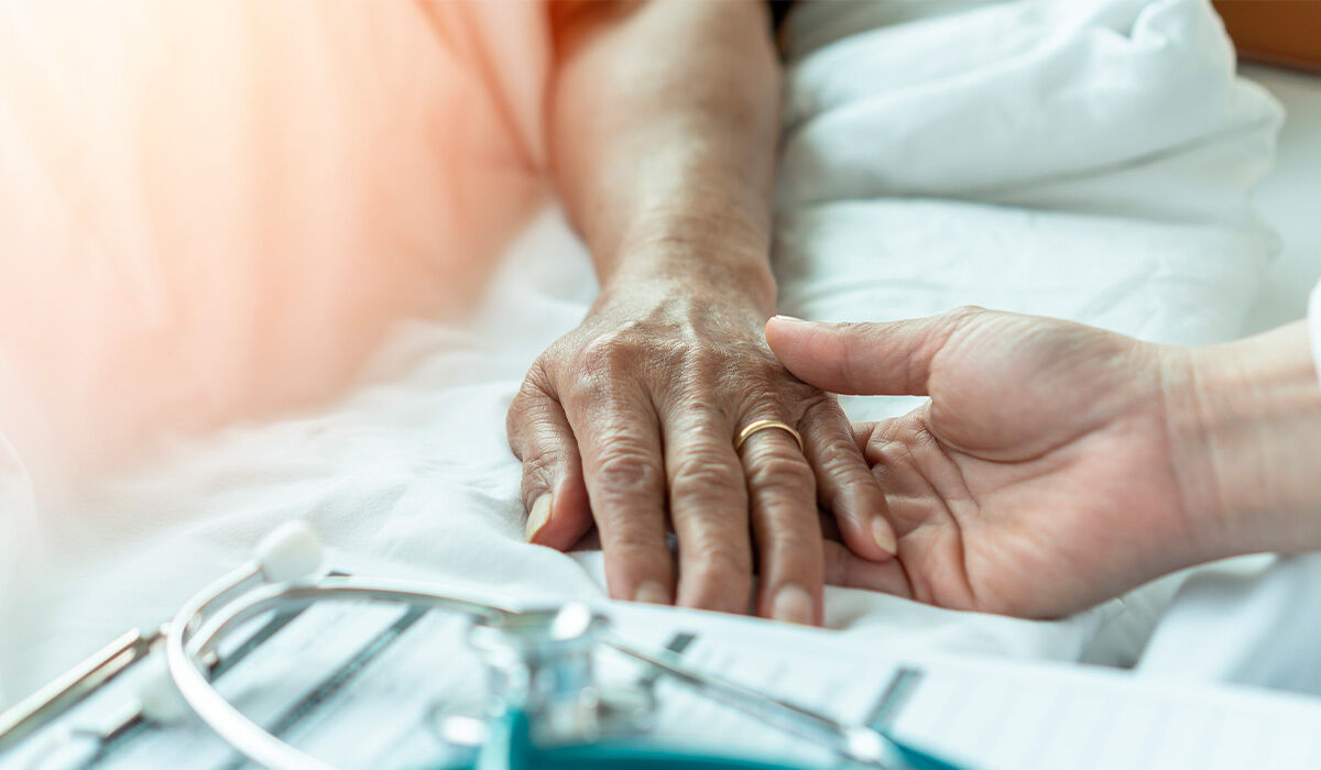 Palliativ omvårdnad för fysiskt, psykiskt, socialt och existentiellt stöd bild