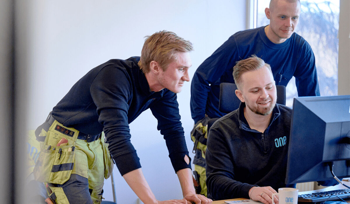 Elnätsberedare med elkraftteknik bild