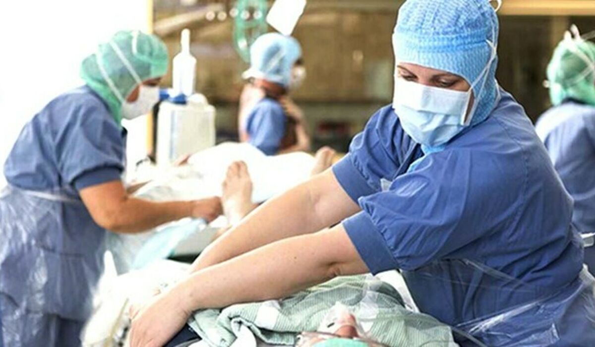 Specialistutbildad undersköterska anestesi, operation och intensivvård bild