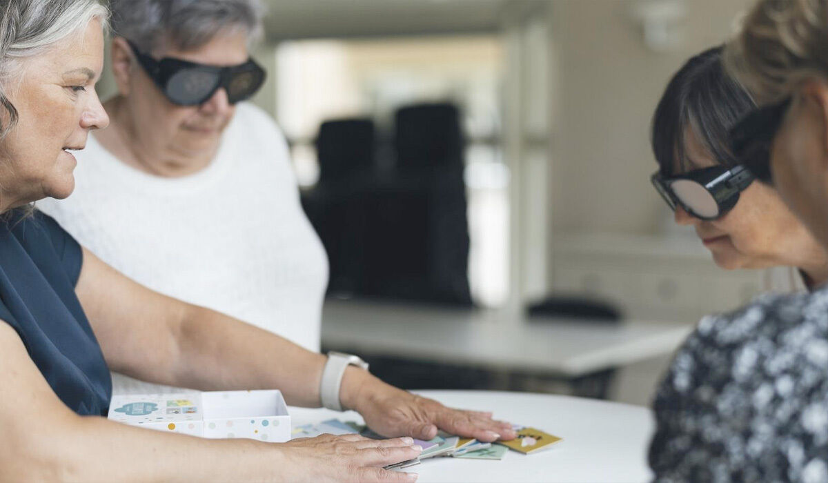 Specialistundersköterska inom vård och omsorg av äldre bild